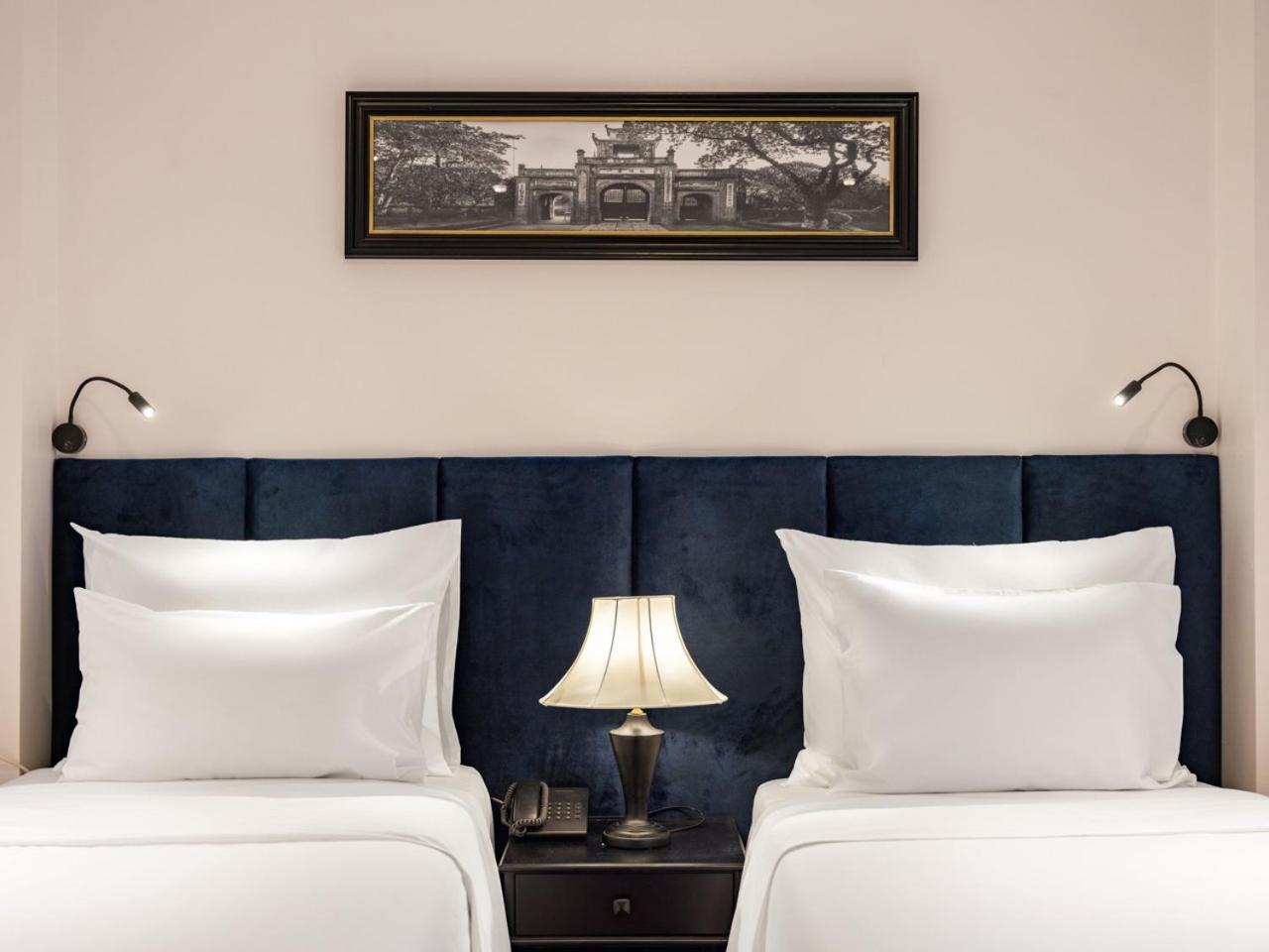 The Flower Boutique Hotel & Travel Hanoi Exterior photo