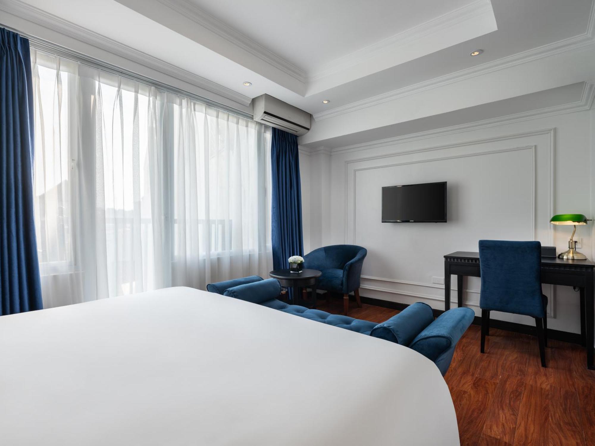 The Flower Boutique Hotel & Travel Hanoi Exterior photo